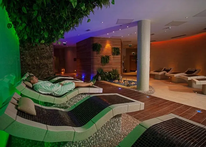 Отель The Kingsley