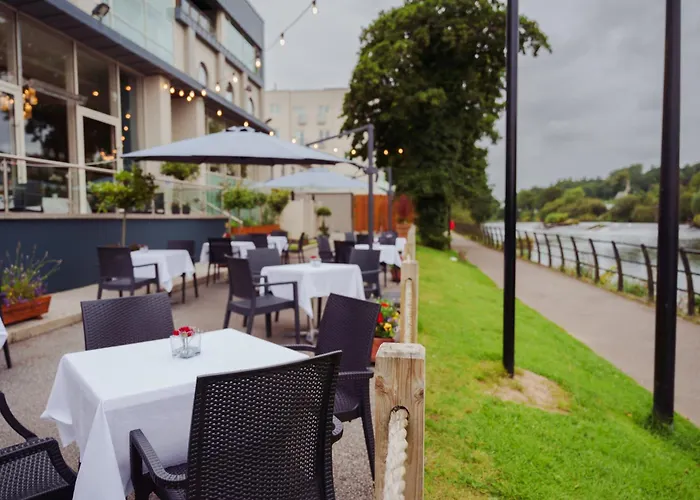 Отель The Kingsley Корк