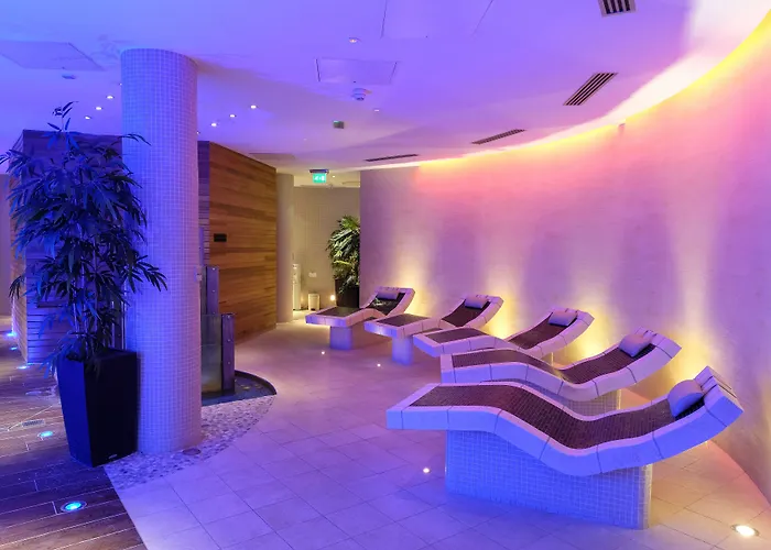 The Kingsley Корк