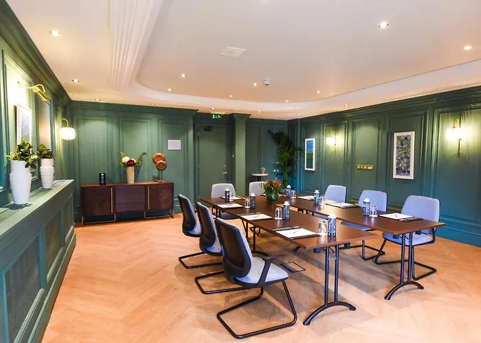 The Kingsley 4* Cork